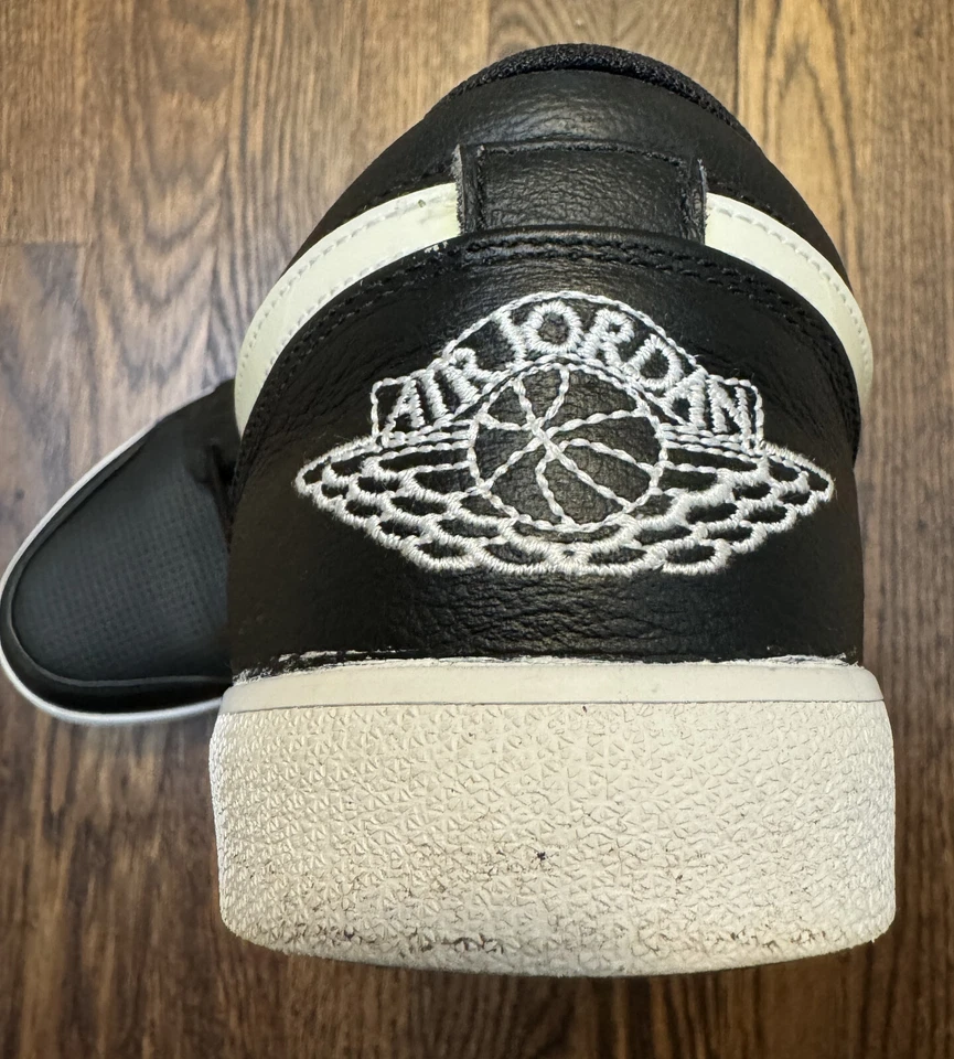 Nike - Talla 10 - Air Jordan 1 V.2 Bajo Negro Blanco (584794-010) Foto 3 de 4