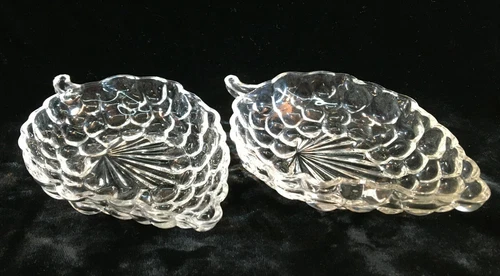 2 VTG ANCHOR HOCKING BUBBLE GRAPE CLUSTER CLEAR GLASS DISH DESSERT FRUIT RELISH