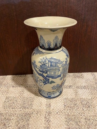 Elegant Antique Chinese Blue and White Porcelain Vase w/ garden scenes 14 1/4"