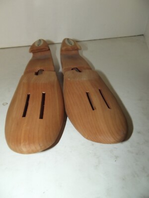 Nordstrom Wooden Cedar Shoe Inserts Stretchers