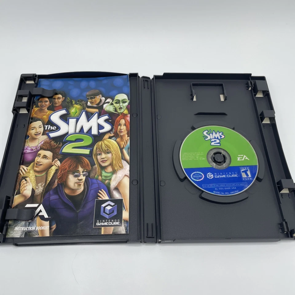 Sims 2 Nintendo GameCube Complete CIB VG - Image 3 of 4