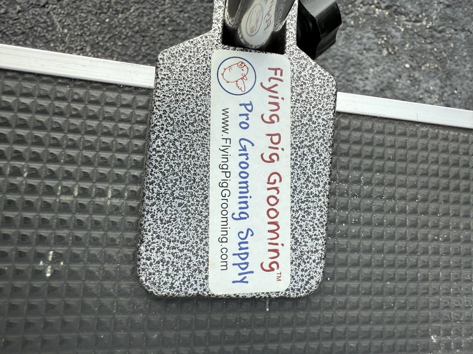 Flying Pig Dog Grooming Table - Black; With Water Feeder - Image 3 of 4