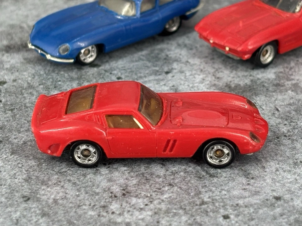 Lot of 3 Monogram Mini Exacts Jaguar & 2 Corvettes 1:87 Scale HO Vintage - Image 3 of 4