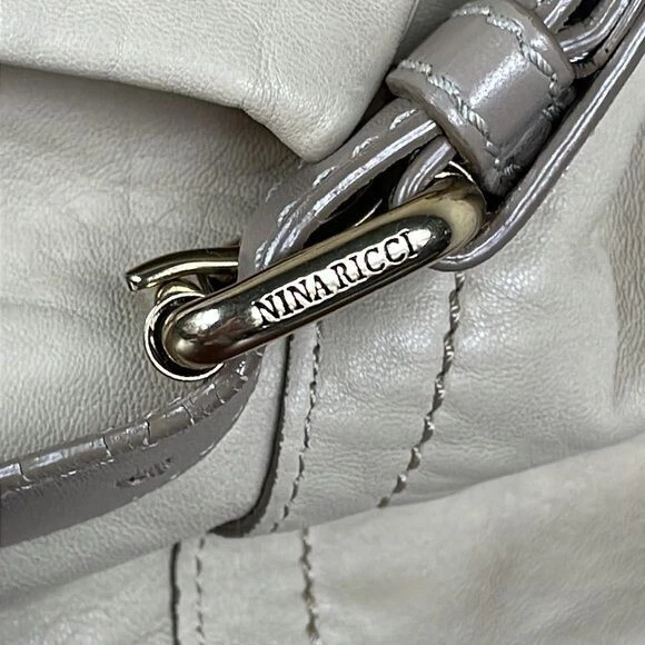 Bolso Cartera de Cuero Nina Ricci Liane Asa Superior Correa para el Hombro Crema Marfil Foto 3 de 4