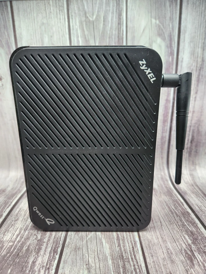 Qwest CenturyLink ZyXel PK5000Z 4 Port Modem Wireless Wi-Fi Router Tested - Image 3 of 4