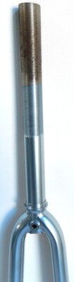 Fourche Acier Route Cintrée 700c – Diamètre 25,4 Mm – Filetée 1 Pouce – Chromée Neuve