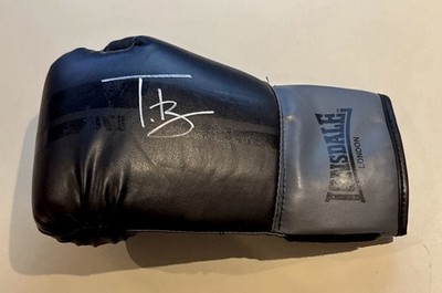Tyson Fury Signierter Boxhandschuh Mit Echtheitszertifikat