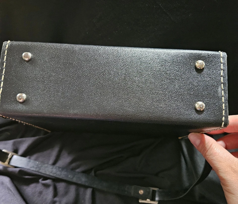 Estuche de transporte vintage para cámara con batería Sony Foto 4 de 4