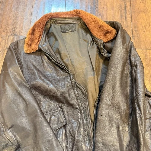 U.S. Military B-3 Brown Leather Bomber Jacket Fur Trim Zip Wool Lined Pockets 42 image 8