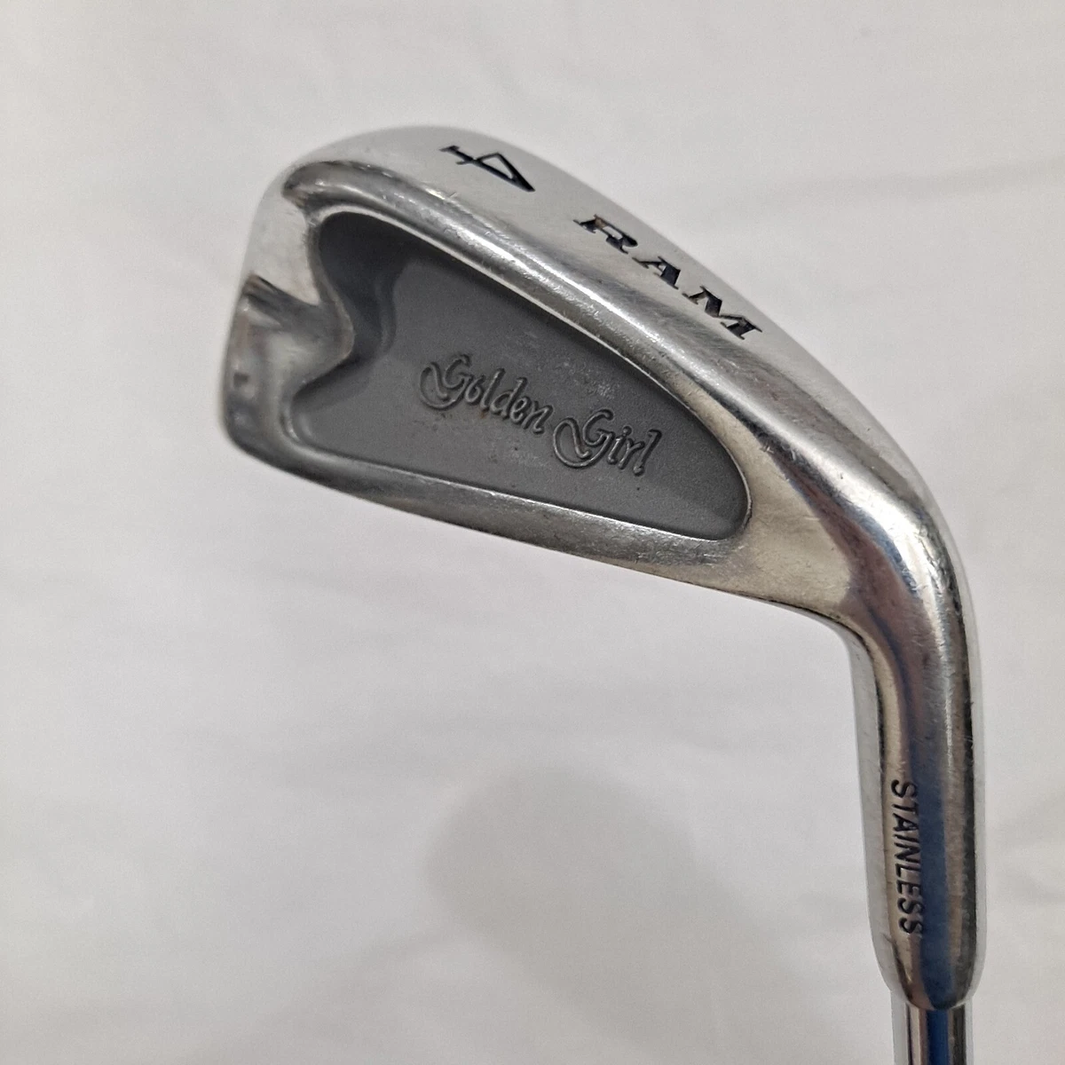 Fer De Golf RAM Accubar N°4, Tige Acier, Droitier, Environ 39 Pouces, Occasion