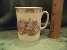 Royal Doulton Bunnykins Playtime  England Fine Bone China 8 Ounce Mug