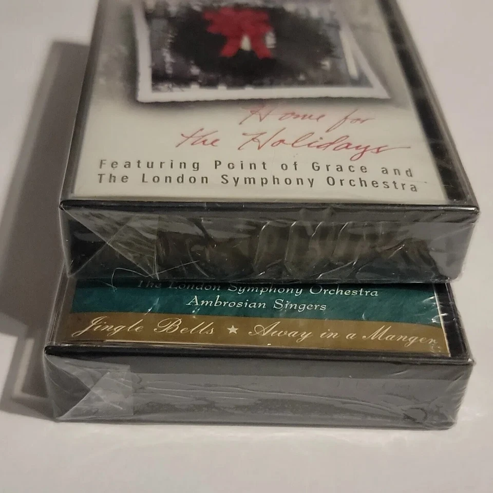 Trisha Yearwood Anne Murray Hallmark Christmas Cassette Tape 1993 1997 Holiday - Image 2 of 4