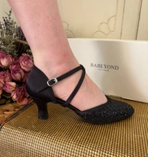 Babeyond Latin Dance Shoes 1920s Style in Great Condition Size 8.5 Black Sparkle