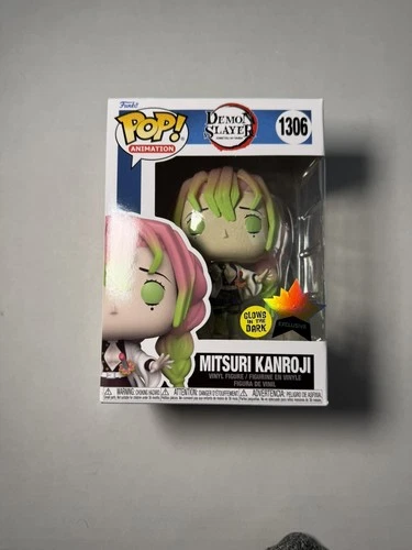 Funko Pop! Demon Slayer: Mitsuri Kanroji #1306 (GITD Fundom Exclusive) w/pro