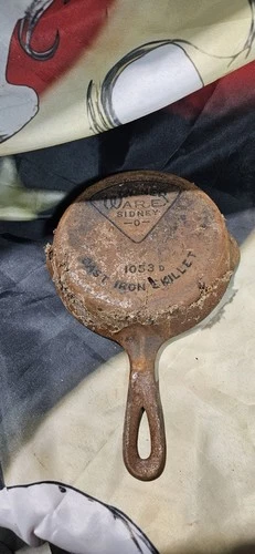 Vintage Wagner Ware Sidney O #3 Cast Iron Skillet Fry Pan 1053 D USA