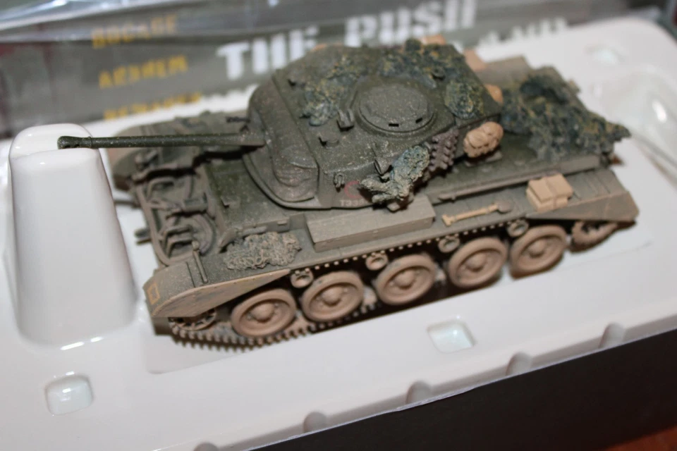 Corgi CC60605 Push Through Holland & Germany WW2 Cruiser Tank A34 Comet Mk1 1:50 - Image 2 of 4