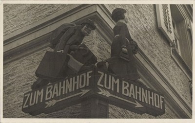 Foto Lenzkirch im Schwarzwald, Wegweiser am Hauseck, Zum Bahnhof - 5105188