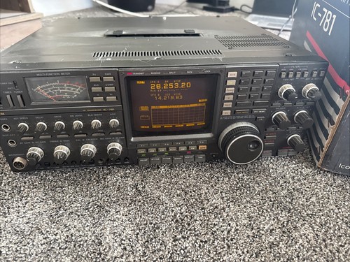 ICOM IC-781 Ham Radio Transceiver With Antenna Tuner - Zdjęcie 5 z 12