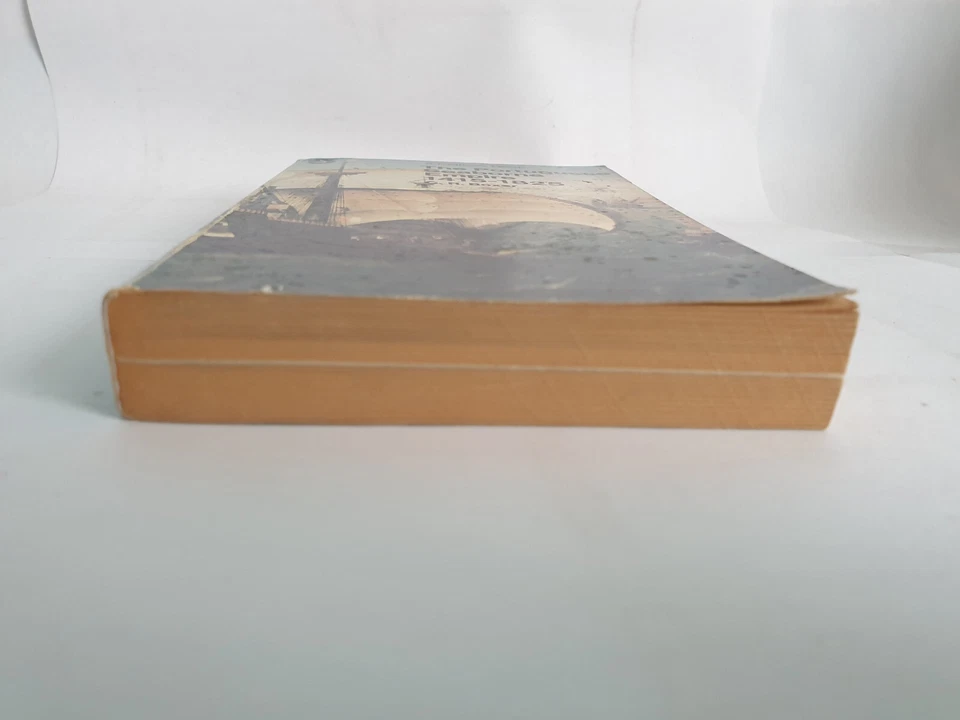 The Portuguese Seaborne Empire, 1415-1825 by C. R. Boxer, A Pelican Book 1973 - Image 4 of 4