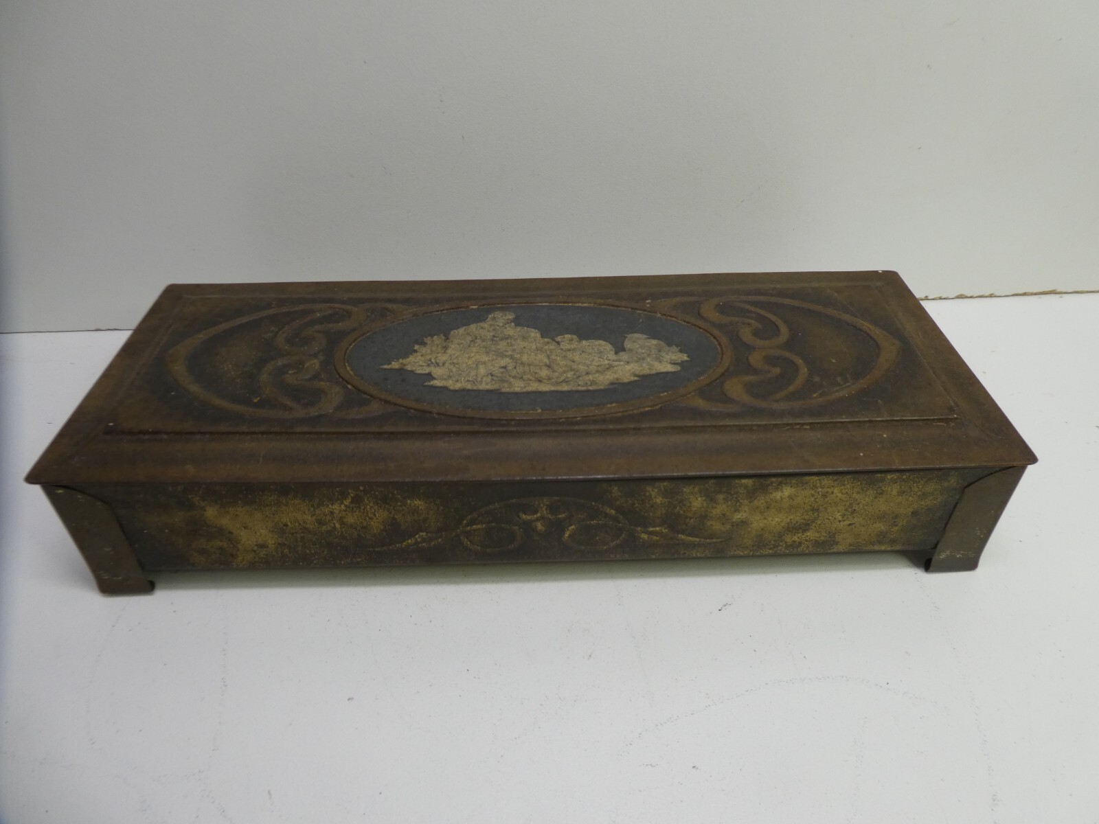 Vintage Art Nouveau De Reszke Cigarette Tin Box Case