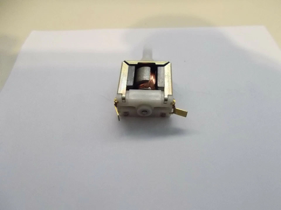 Johnson Modellbaumotor, Gleichstrommotor, 0668327, 12 V, #B- 200 - Bild 3 von 4