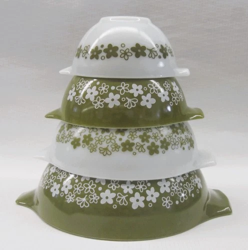Set Of 4 Vintage Pyrex Spring Blossom Pattern Cinderella Green Bowl Set, 1970's