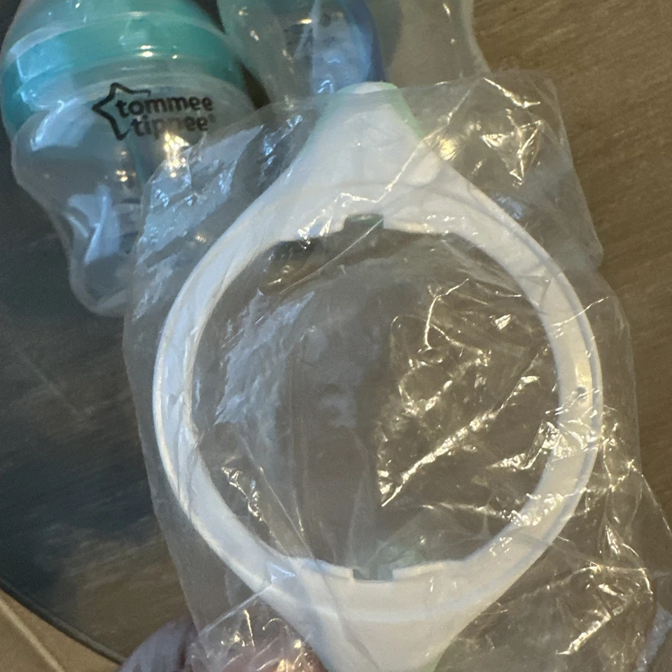 Tommee Tippee Lot Of 2 Baby Bottles (1) 5oz, (1) 9oz Anti-colic+ New Sealed - Image 3 of 3