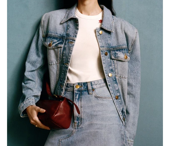 Zara SHOULDER PAD DENIM JACKET WILLY CHAVARRIA Size S-L Light blue 6840/104
Opens in a new window or
