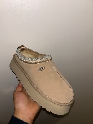 UGG Tazz Neu - Größe 37, Farbe Chestnut