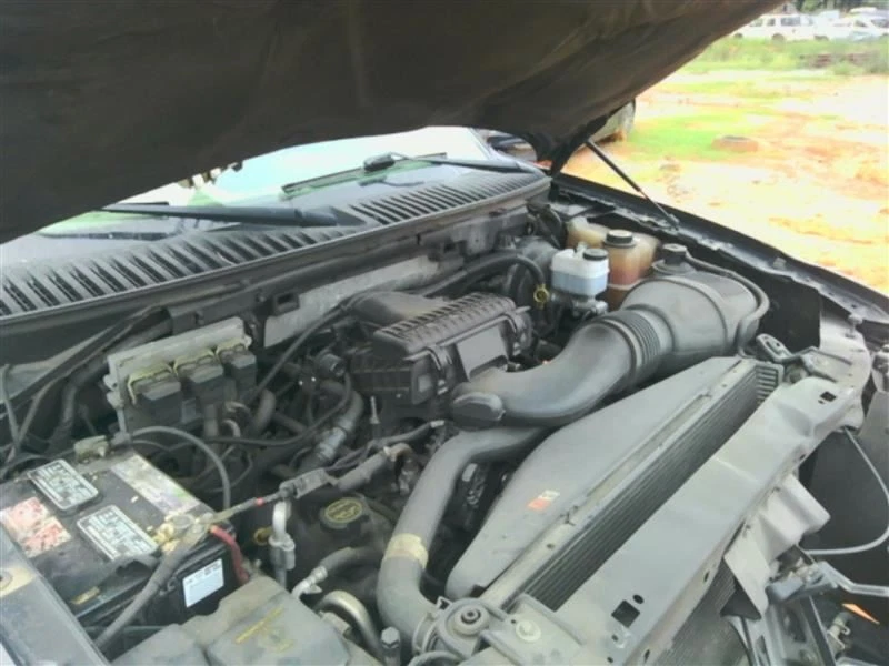 Faro izquierdo del conductor fondo brillante para Ford Expedition 03-06 OEM Foto 3 de 4