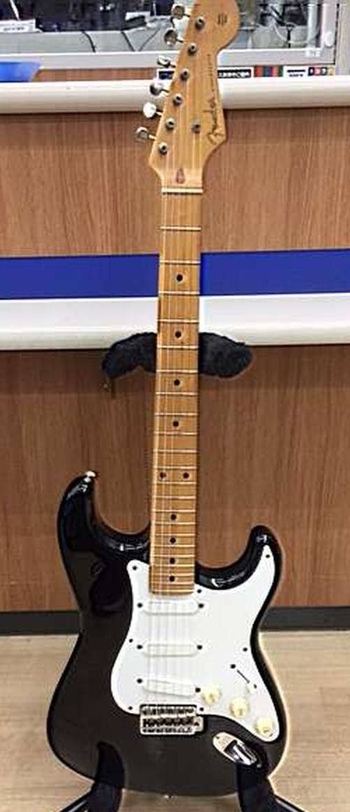Fender Japan Stratocaster Guitar ST54-LS Black Lace Sensor Pickup
