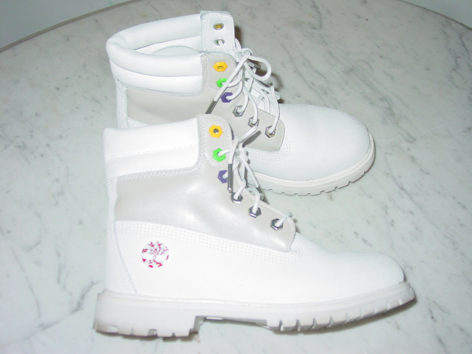 Womens Timberland A1U67 6 Waterville Waterproof Boots, Size 7, Used image 7