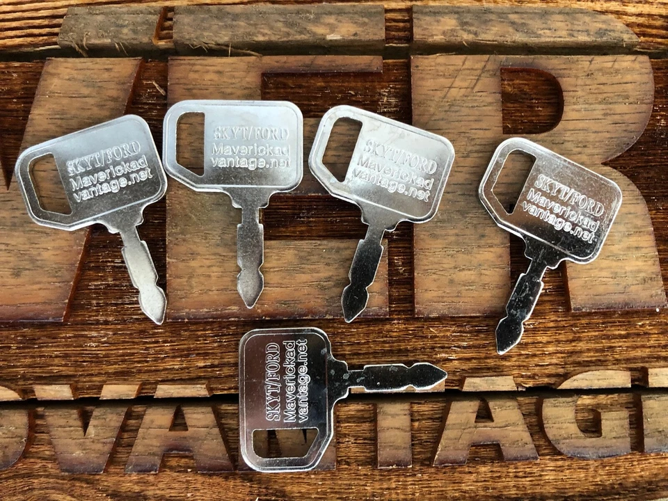 5 keys for Skytrak 8223438 T250 Case Ford NH Massey Ferguson JCB Farmtrac Mahind