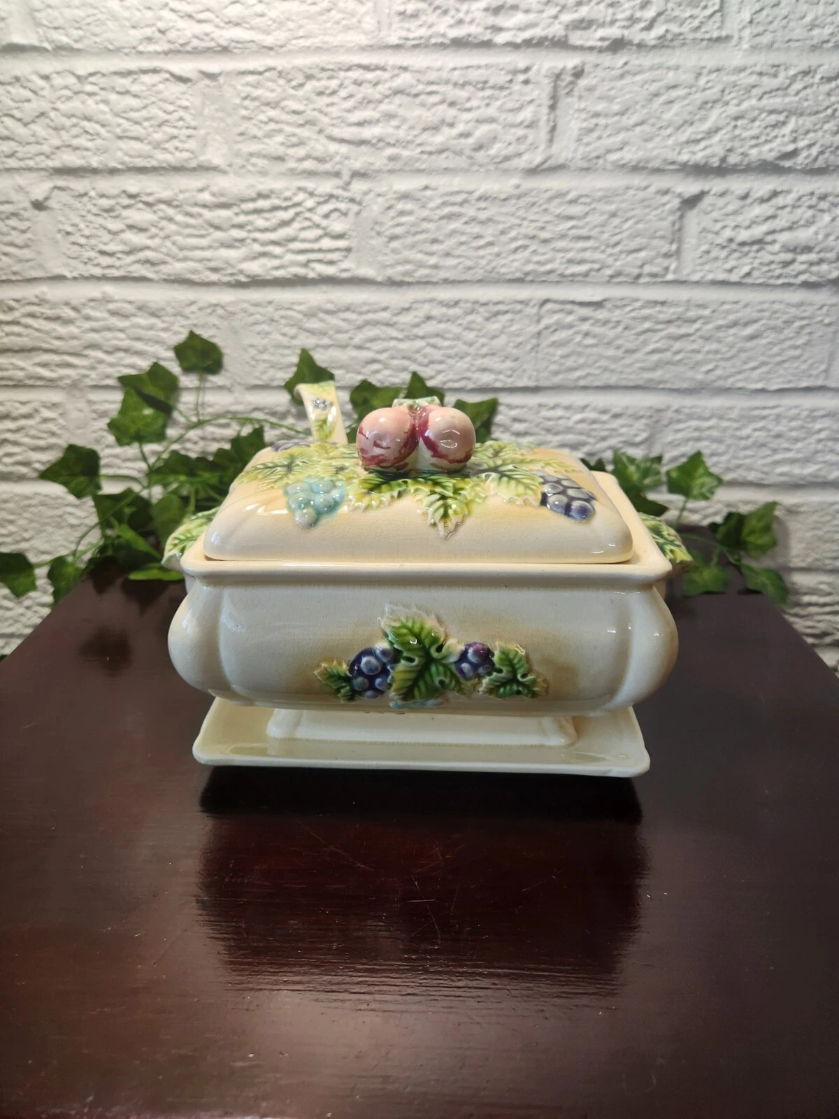 Vintage Tilso Japan Majolica Gravy Boat Serving Dish W/ Ladle And Underplate