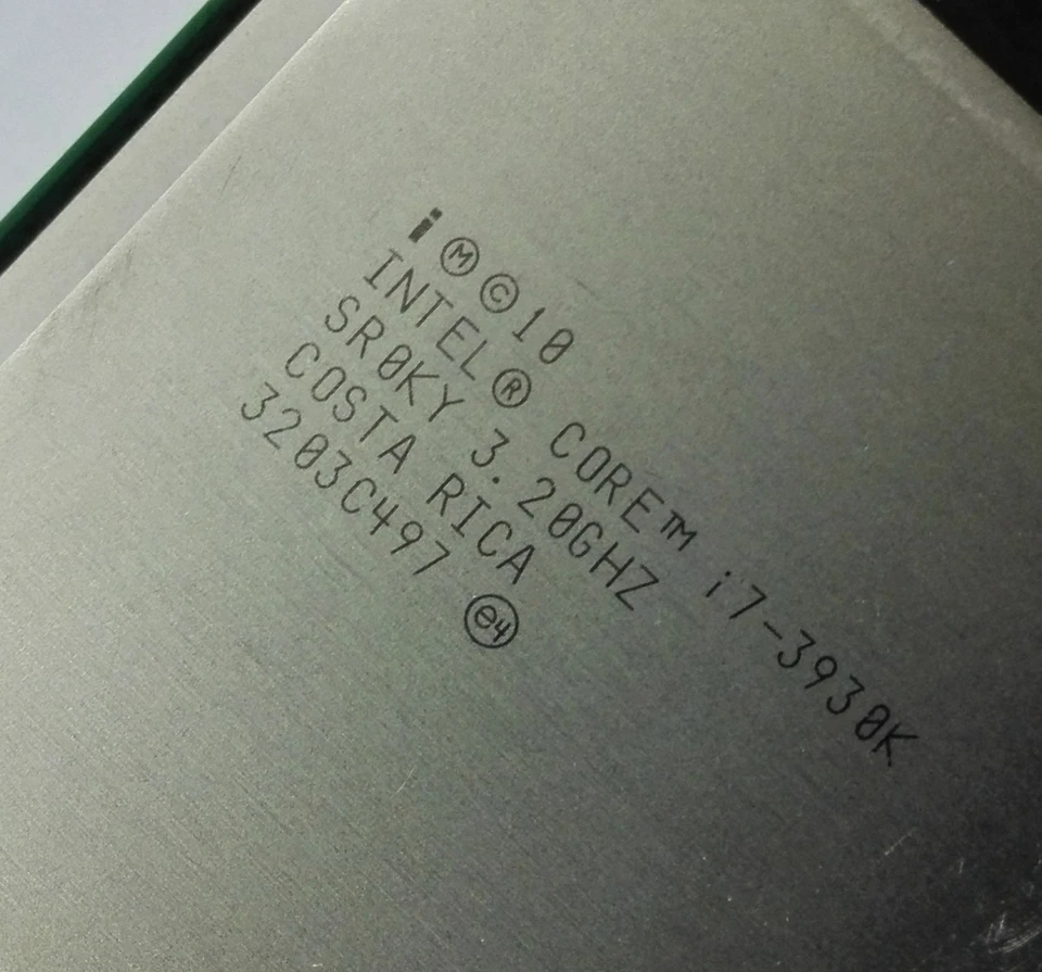 Intel Core i7-3930K Desktop CPU Processor CM8061901100802 LGA2011 C2 Stepping - Image 2 of 4