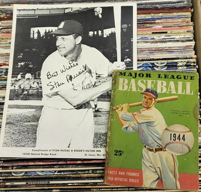 Stan Musial Vntg 1944 Major League Baseball Facts & Biggie's Photo Cardinals