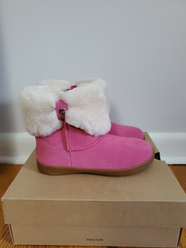 ugg ramona classic short bootie