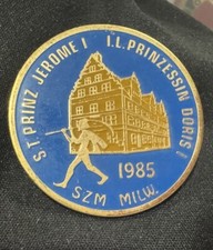 Milwaukee Wisconsin Spielmannszug SZM 1985 Fest Medal Lapel Pin Zinnhannes