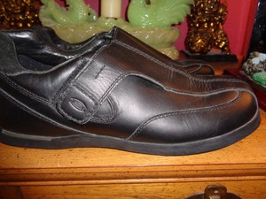 skechers mens leather slip ons