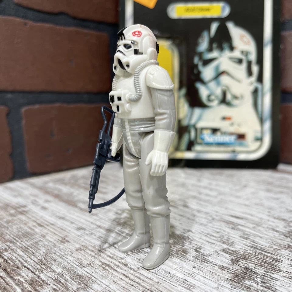 AT-AT DRIVER STAR WARS EL IMPERIO CONTRAATACA CON TARJETERO Y BURBUJA Foto 3 de 4