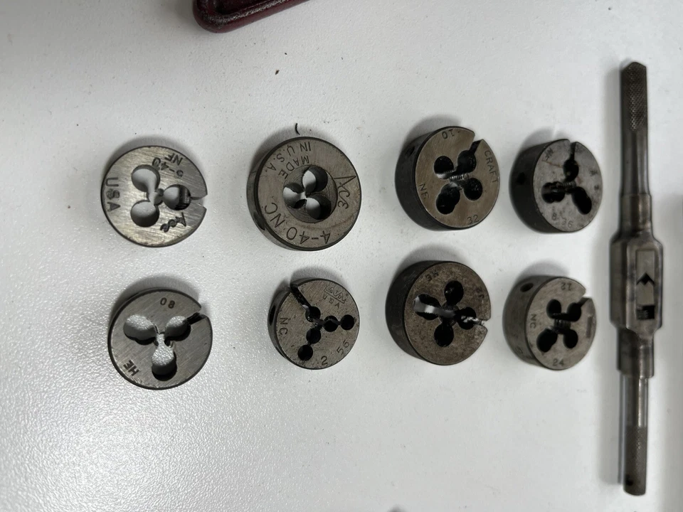 JUEGO DE GRIFOS Y TROQUELES REDONDOS GREENFIELD DE COLECCIÓN MÁS LLAVES DE GRIFO JODIES Foto 2 de 4