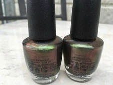 2 x OPI GREEN ON THE RUNWAY (NL C18)