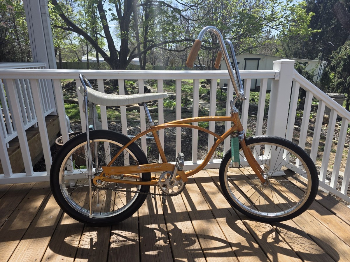 鎌倉市 SCHWINN COFFEE2 2013年 シュウィン 手渡し 美品 1967 SCHWINN STING-RAY COPPERTONE S2 s7 Center 36h Silverglow