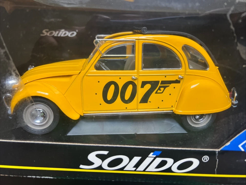 SOLIDO Ref. Modelo Citroen 8051 2CV JAMES BOND 007 solo para tus ojos escala 1/18 Foto 2 de 4