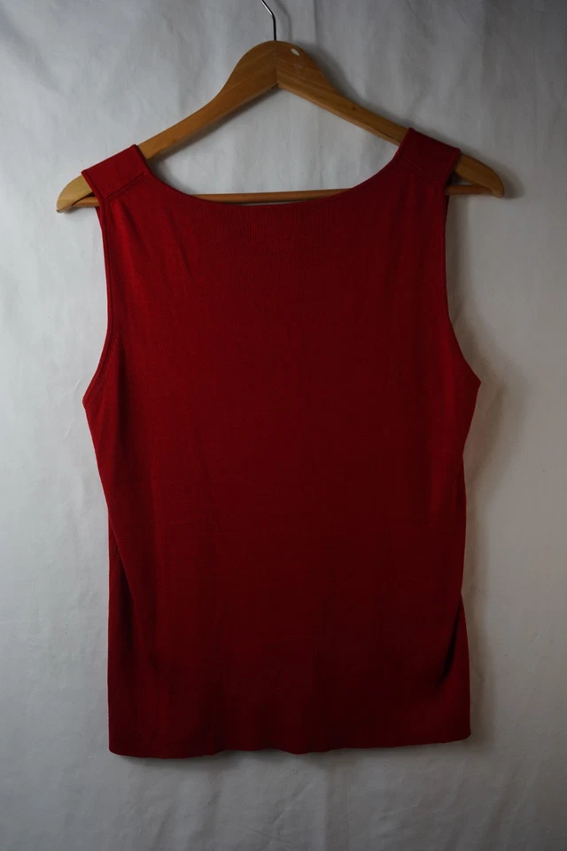 Due Per Due Collection Top Red Sleeveless Stretch Knit Tank Women’s Size XL - Image 4 of 4