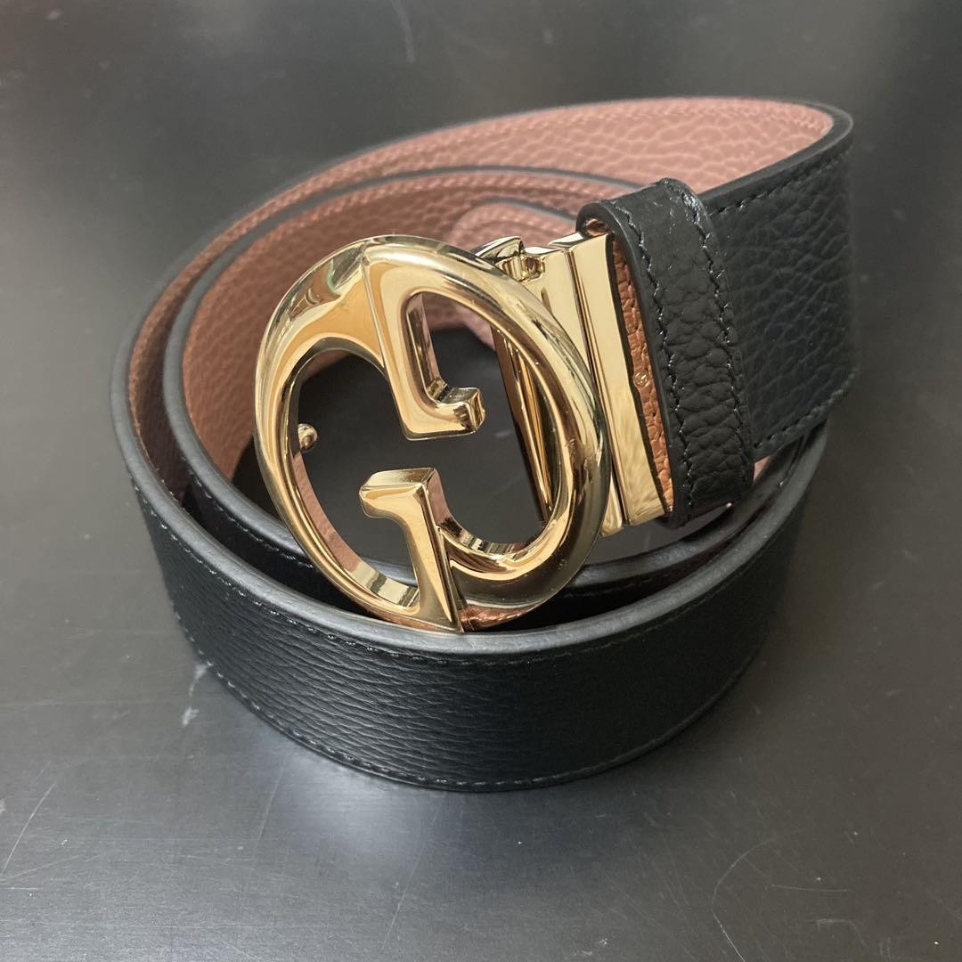GUCCI Reversible Interlocking Belt in Black and Pink