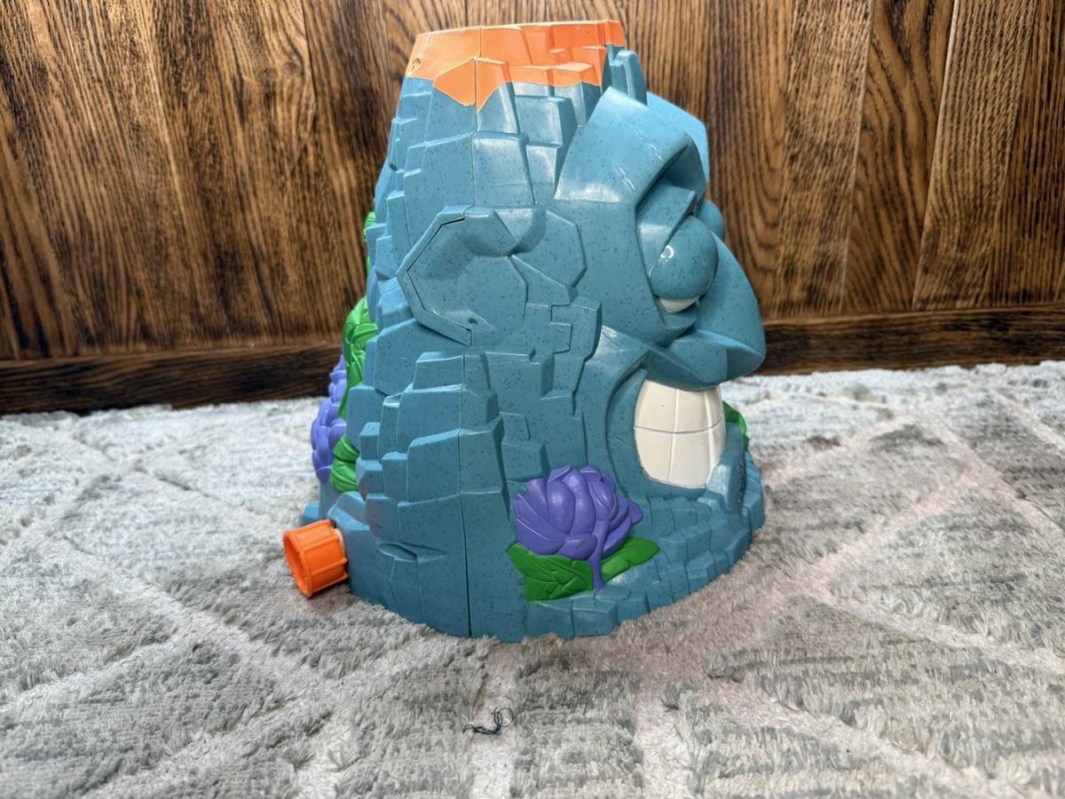 Vintage 2004 Hasbro Tiki Soki Super Soaker Water Sprinkler Volcano