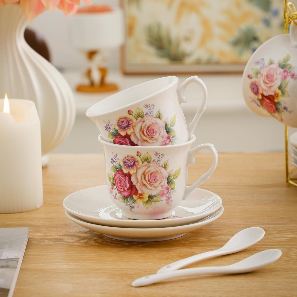 20 Piece Porcelain Tea Set for 6 Cups, Saucers and Kettle with