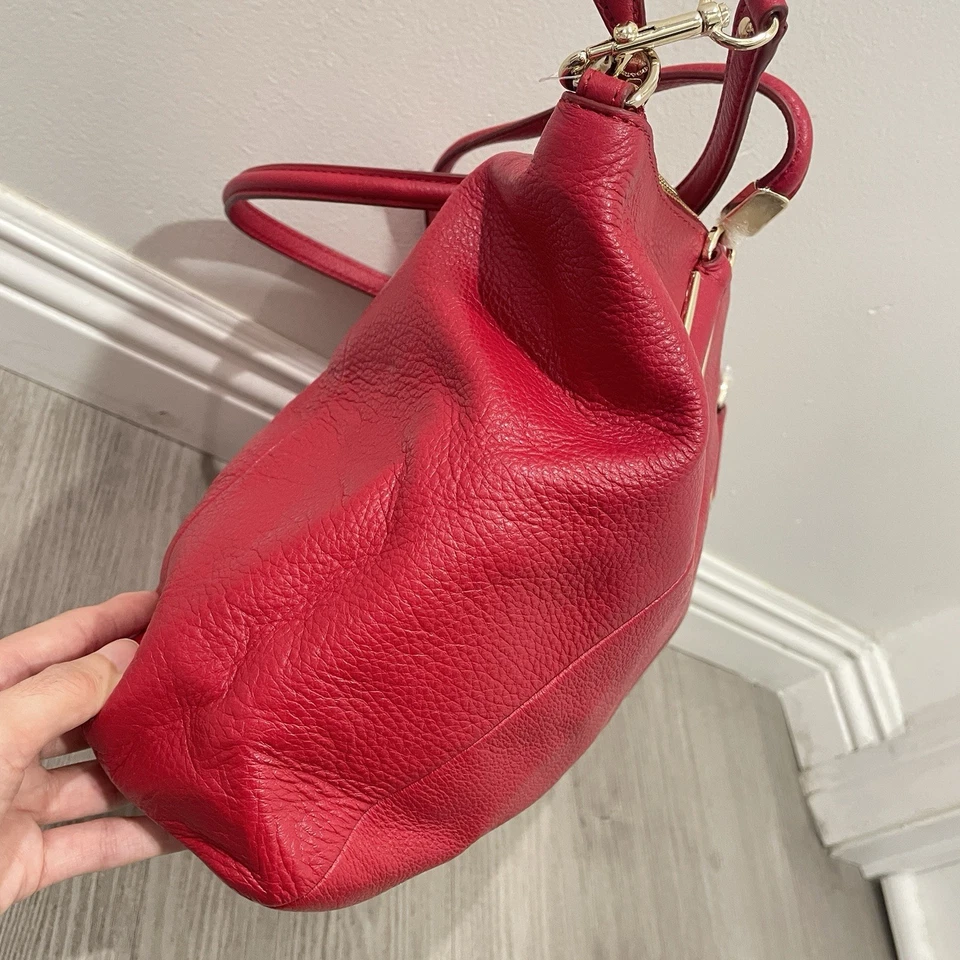 Bolso Bandolera Grande de Cuero Guijarro Rojo Foto 3 de 4