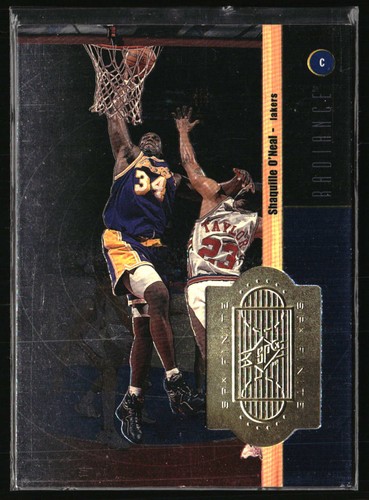 Shaquille O'Neal #83 1998 Spx Finite Radiance card